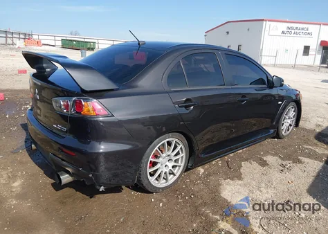 2015 Mitsubishi Lancer Evolution Gsr z USA, uszkodzony, nr VIN JA32W8FV0FU021245
